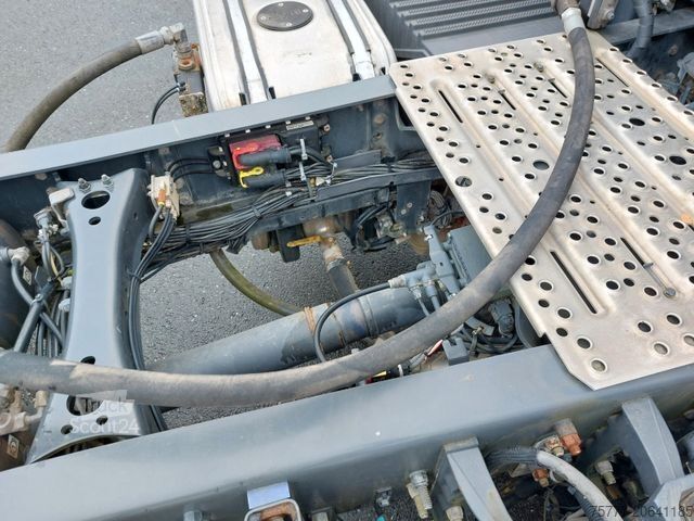 Trattore stradale standard SCANIA G450 Hydraulik-Euro 6-Sleeper-SCR Only