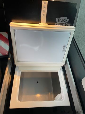 Lakóautó PÖSSL CampSTAR *Allrad*Distronic*360° Kamera*