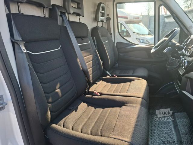 Magas tetős furgon IVECO 35-160V/P, Luftfed., KLima, HiMatic, DAB,.