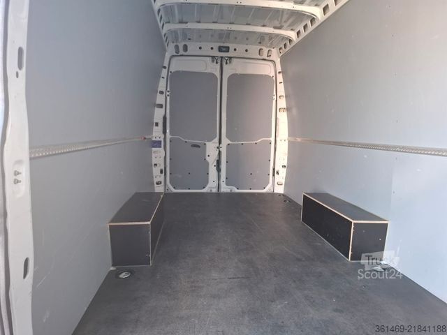 Magas tetős furgon IVECO 35-160V/P, Luftfed., KLima, HiMatic, DAB,.