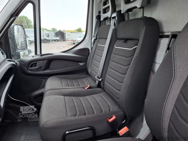 Ponyvával szerelt furgon IVECO 72-210A8/P, Klima, Luft, HiMatic, LBW, RFK,