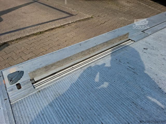 Dobozos furgon IVECO 35S16A8/P, LBW, Luft, HiMatic, Klima, RFK,
