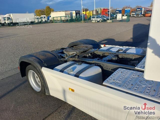 Volumen trækker Mercedes-Benz Actros 1842