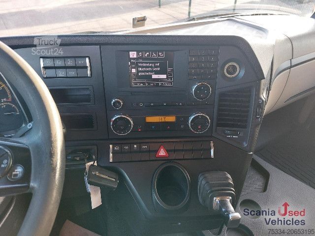 Volumen trækker Mercedes-Benz Actros 1842