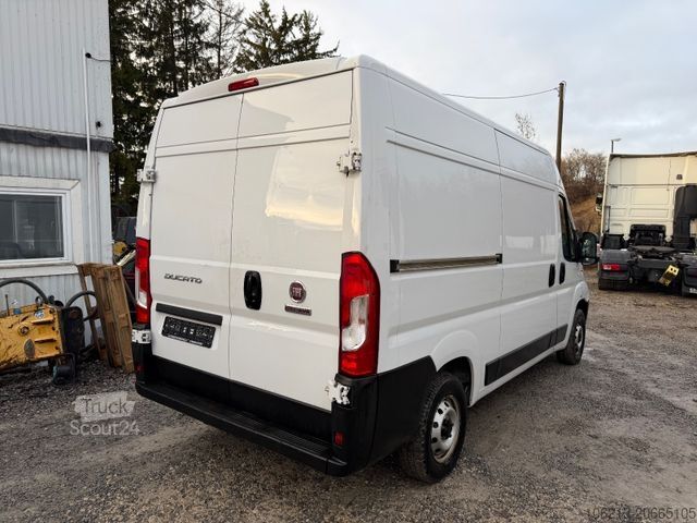 Furgão de painéis FIAT Ducato Hochr.-Kasten 35 140 L2H2 RS: 3450 mm