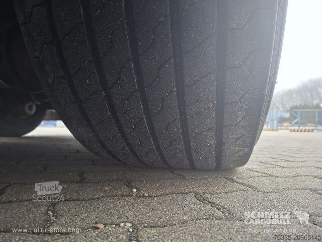 Auflieger mit Pritsche & Plane Schmitz Cargobull Curtainsider Mega