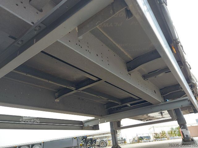 Auflieger mit Pritsche & Plane Schmitz Cargobull Curtainsider Mega