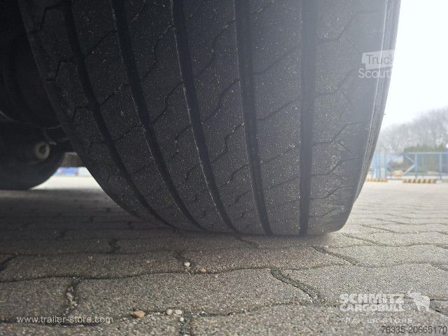 Auflieger mit Pritsche & Plane Schmitz Cargobull Curtainsider Mega