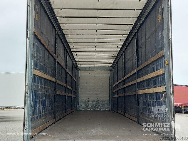 Auflieger mit Pritsche & Plane Schmitz Cargobull Curtainsider Mega