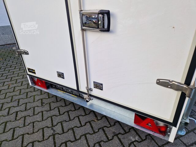 Koteloperävaunu Blyss hochwertiger GFK Koffer 305x159x180cm