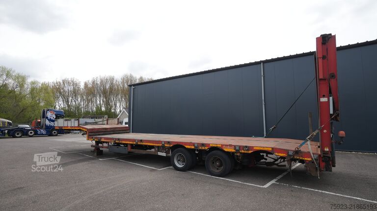 Semi-dieplader Nooteboom MCO-48-03V Damaged semi low loader extendable 3...