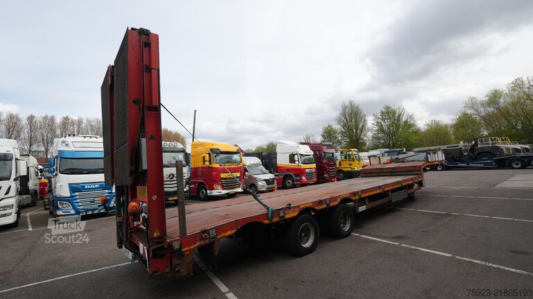 Semi-dieplader Nooteboom MCO-48-03V Damaged semi low loader extendable 3...