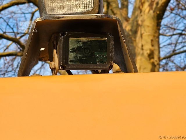 حفار متحرك LIEBHERR LH 22M Mit Dehaco Sortiergreifer