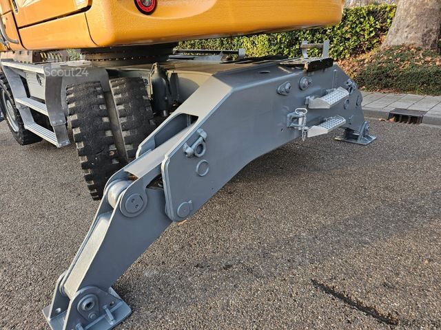 حفار متحرك LIEBHERR LH 22M Mit Dehaco Sortiergreifer