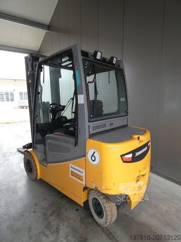 Frontgaffeltruck Jungheinrich EFG 430 S 550 DZ