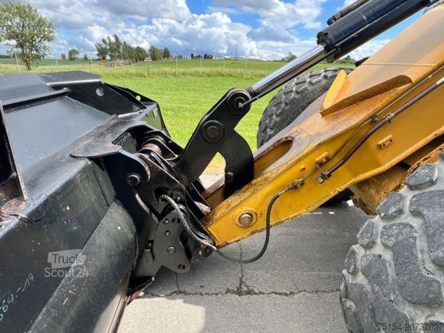 Tekerlekli yükleyici Caterpillar 930H