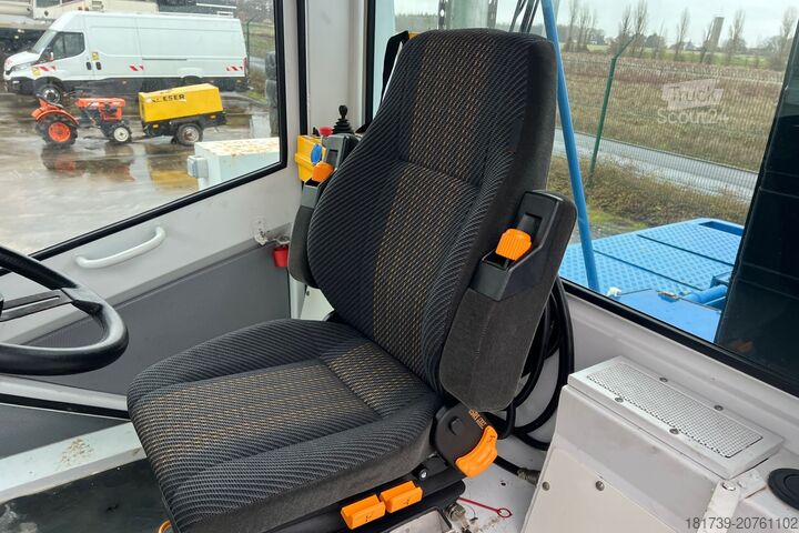 Traktorterminal Nicolas ASM14.4-4.1 terminal tractor 8x2x8 / 200