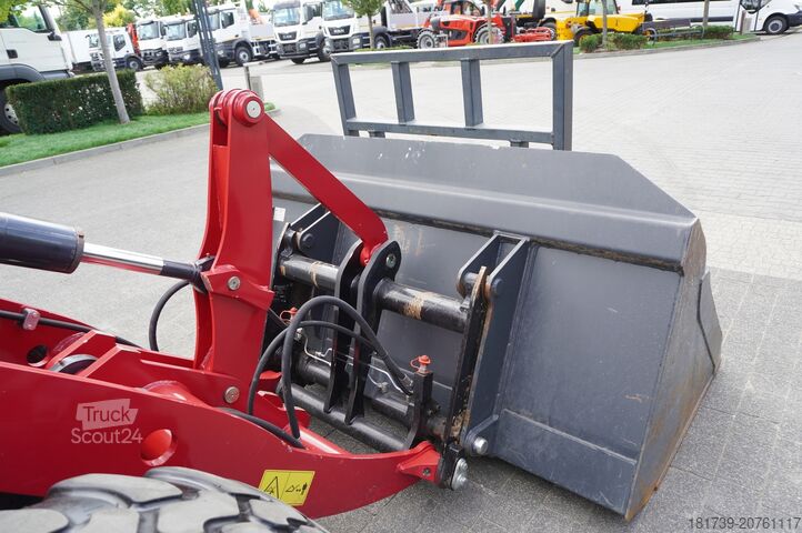 Pá carregadora de rodas Schaeff Yanmar/SCHAEFF TL80 Wheel Loader / 2023