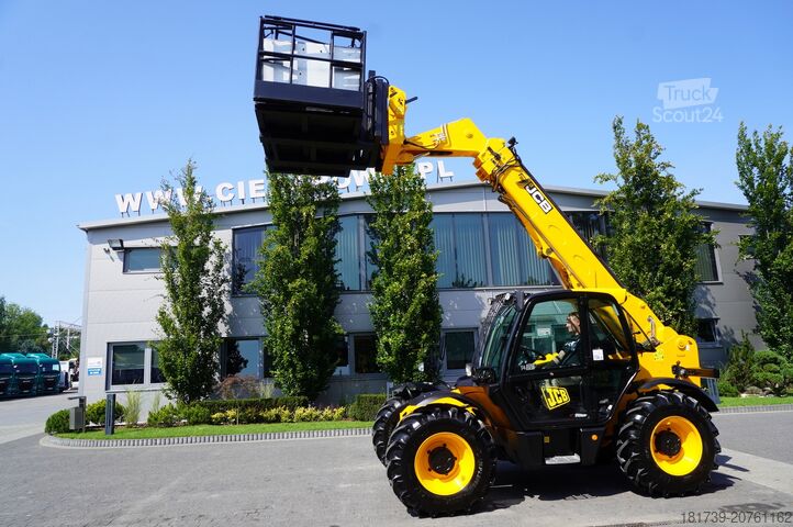 Ładowarka teleskopowa JCB 535-95 / 3.5 T / range 9.5 m / joystick