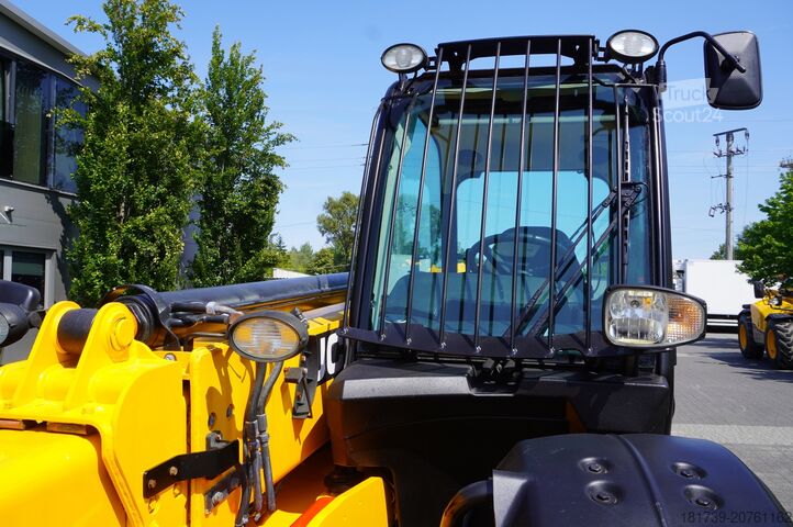 Ładowarka teleskopowa JCB 535-95 / 3.5 T / range 9.5 m / joystick