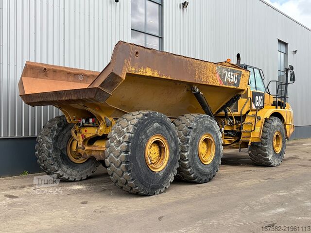 Camión volquete Caterpillar 745C
