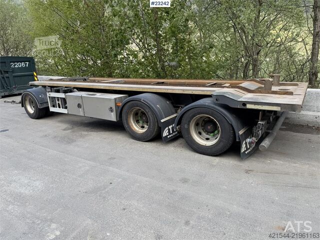 Portalo rankų sistema Istrail 3 akslet hook trailer with tipper