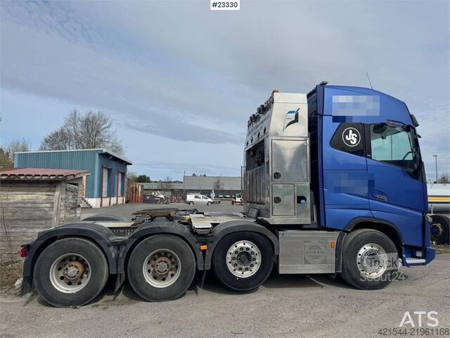 Standartinis-SZM Volvo FH16 750 8x4 tractor unit with hydraulics