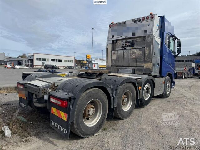 Standartinis-SZM Volvo FH16 750 8x4 tractor unit with hydraulics