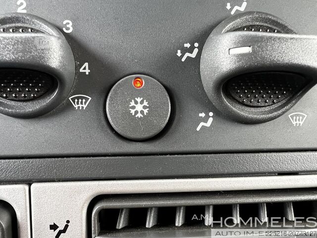 Veicolo militare Iveco Eurocargo 140E24 4X4