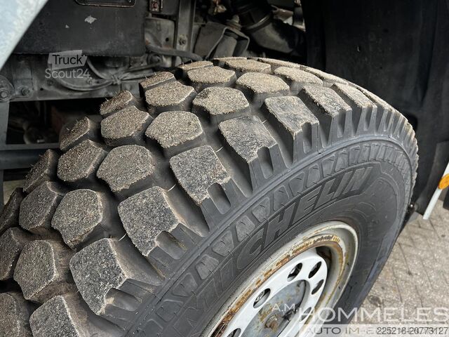 Veicolo militare Iveco Eurocargo 140E24 4X4