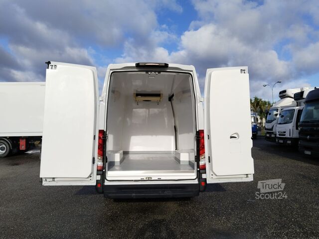 Ledusskapja furgons Iveco Daily 35