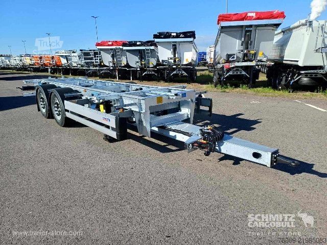 Напівпричіп зі змінним шасі Schmitz Cargobull Zentralachsanhänger Wechselfahrgestell Standard