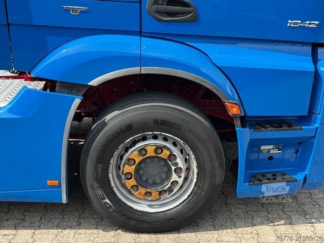 Standaard trekker MERCEDES-BENZ 1842 Actros 4   2-Wege Hydraulic  Retarder