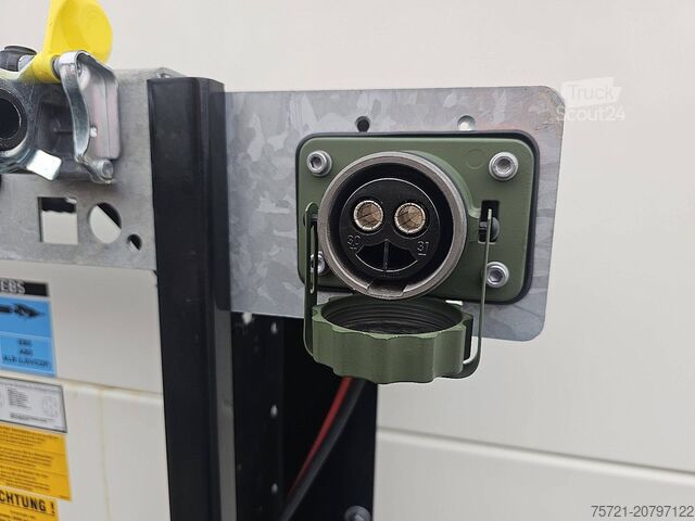 Schiebeplanen KLEYN TRAILERS PRSHTRI 18-13620