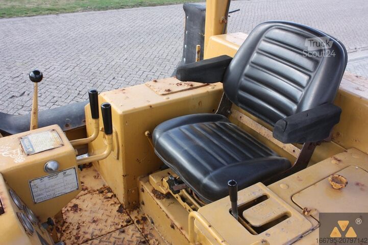 Vamzdžių sluoksnis Caterpillar D6E Pipe carrier