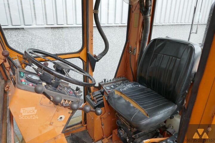 Grader Mitsubishi MG300