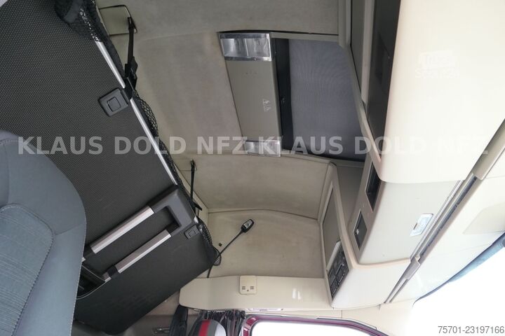 Yüksek hacimli çekici VOLVO FH 460 Globetrotter 2-Tanks Euro 6