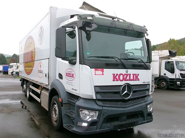 Camión de bebidas MERCEDES-BENZ 2530 L Antos*7,4m Schwenkwand*NLA*2 to LBW*AHK