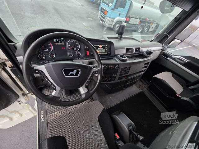 Autocarro con cassone fisso MAN TGX 26.500 BL 6x2 Lenk/Lift PK 18002-EH