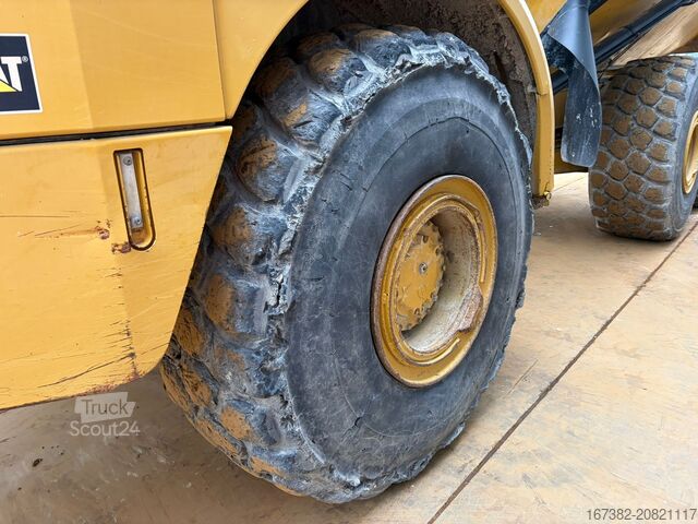 Pašizgāzējs Caterpillar 745C