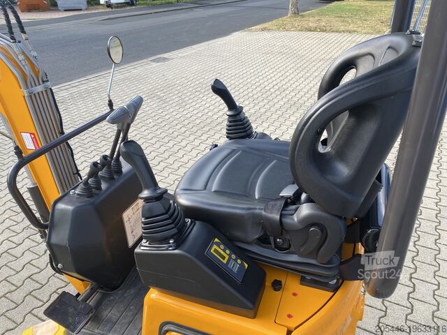 Miniexcavator cu cupă standard Berger Kraus BK1300JSR mit Kubota Motor + Schwenkarm