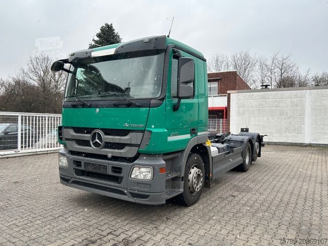 Chasis de camión MERCEDES-BENZ 2541 Actros Chassis 6x2