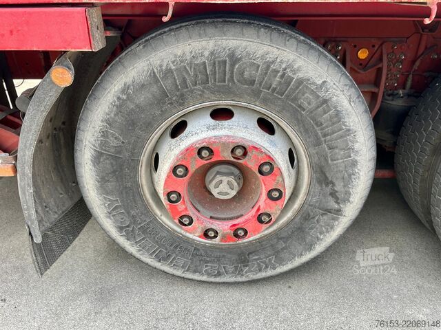 Autocarro gru IVECO EUROTECH 240E 42