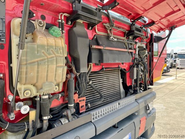 Autocarro gru IVECO EUROTECH 240E 42