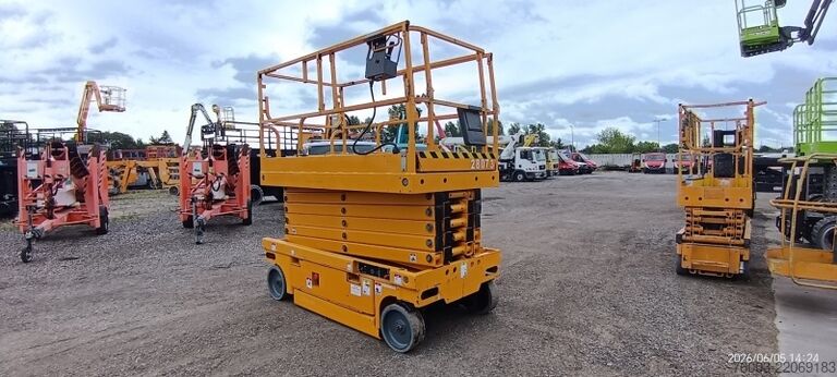 ножичний підйомник Haulotte Compact 14 - 14 m, electric