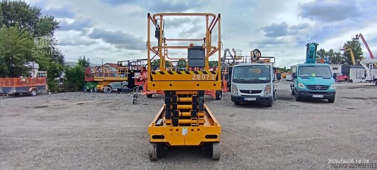 ножичний підйомник Haulotte Compact 14 - 14 m, electric