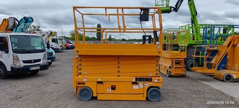 ножичний підйомник Haulotte Compact 14 - 14 m, electric
