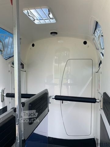 Prikolica za prevoz konj BÖCKMANN NEO LSR , begehbare Sattelkammer H 240 cm