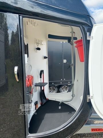 Prikolica za prevoz konj BÖCKMANN NEO LSR , begehbare Sattelkammer H 240 cm