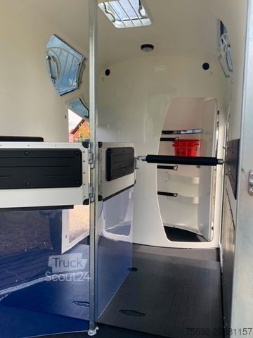 Prikolica za prevoz konj BÖCKMANN NEO LSR , begehbare Sattelkammer H 240 cm